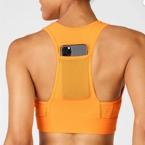 EUC- Fabletics ‘On-The-Go’ Medium Impact Sports Bra w/Racerback Pocket